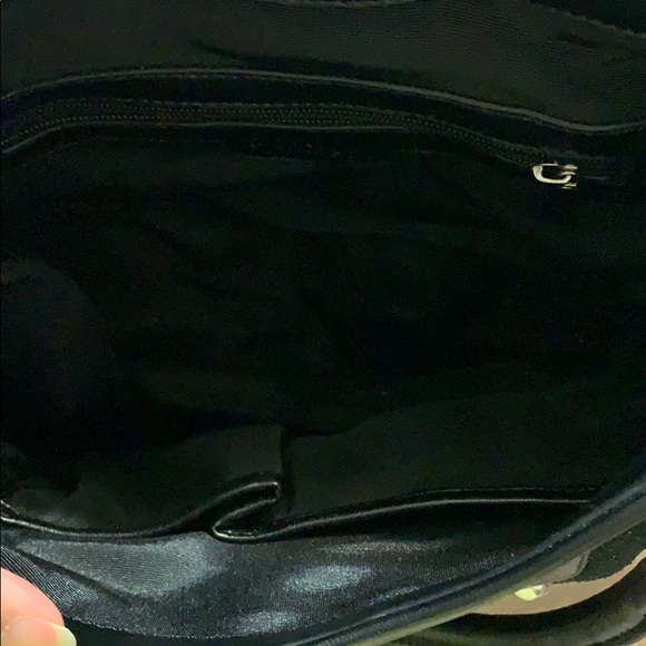 Le Chateau black suede handbag - Picture 6 of 6